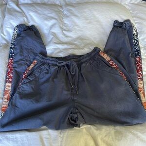 Knox Rose 100%Lyocell | Blue with Floral Side Stripe Joggers | Size XS